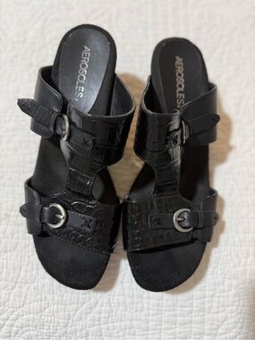 AEROSOLES Black Croc-Embossed Buckle Mules